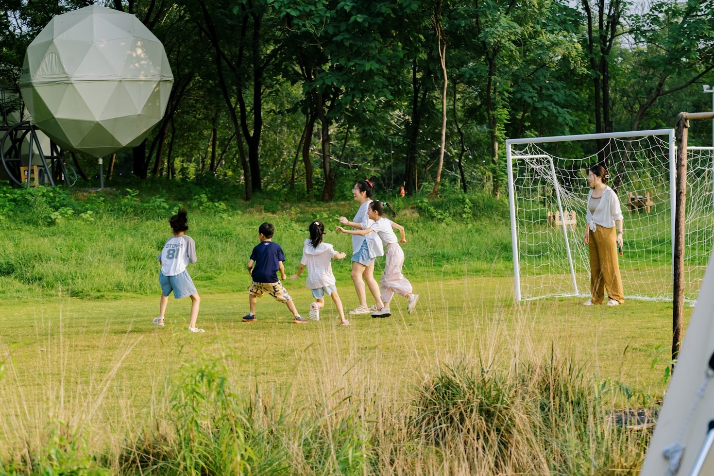 How Football Scout AI Benefits Agents and Investors